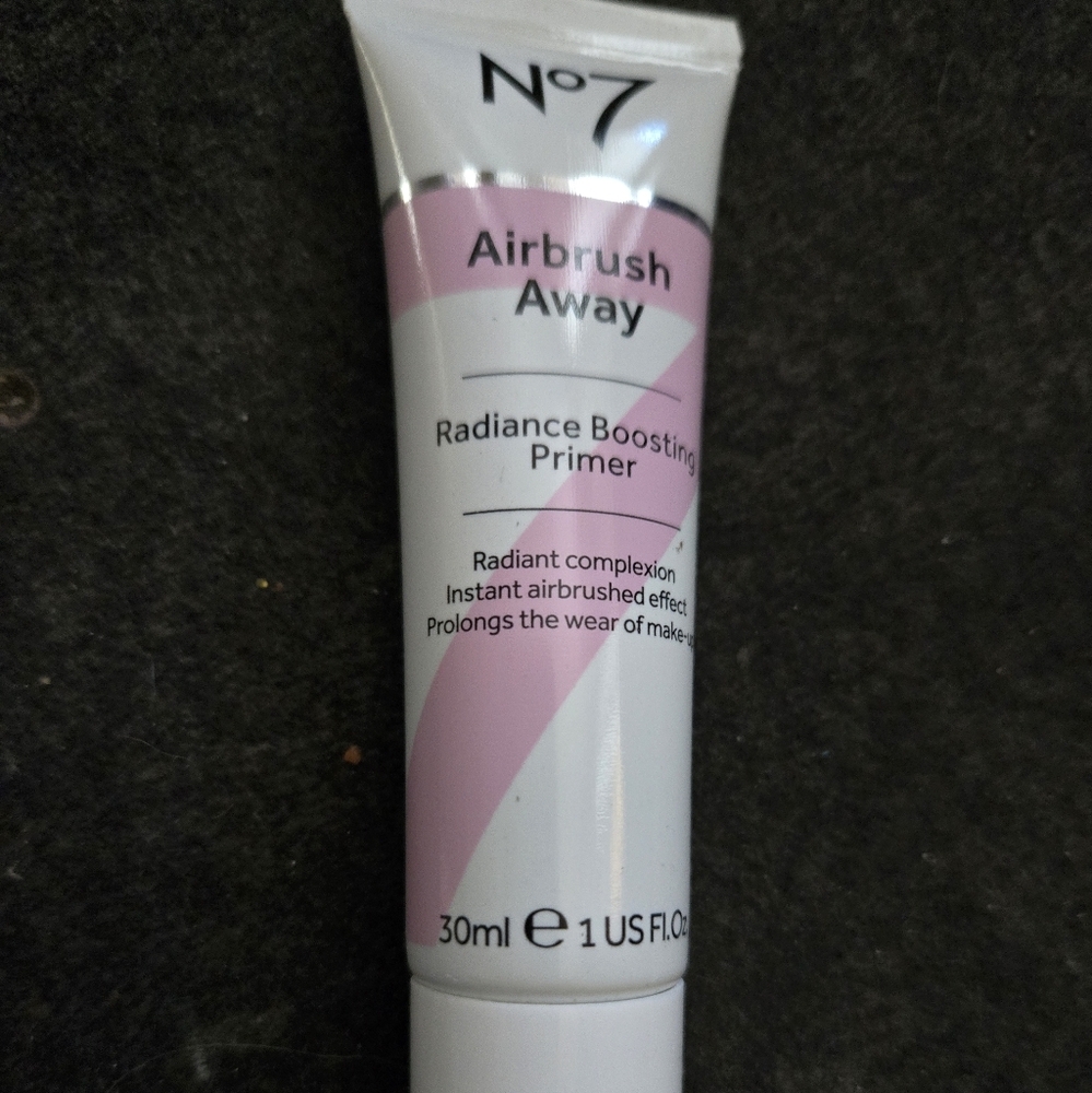 No7 Airbrush Away Radiance Boosting Primer ioz 30ml see all pics Hp🔥🔥🔥 - Picture 2 of 5